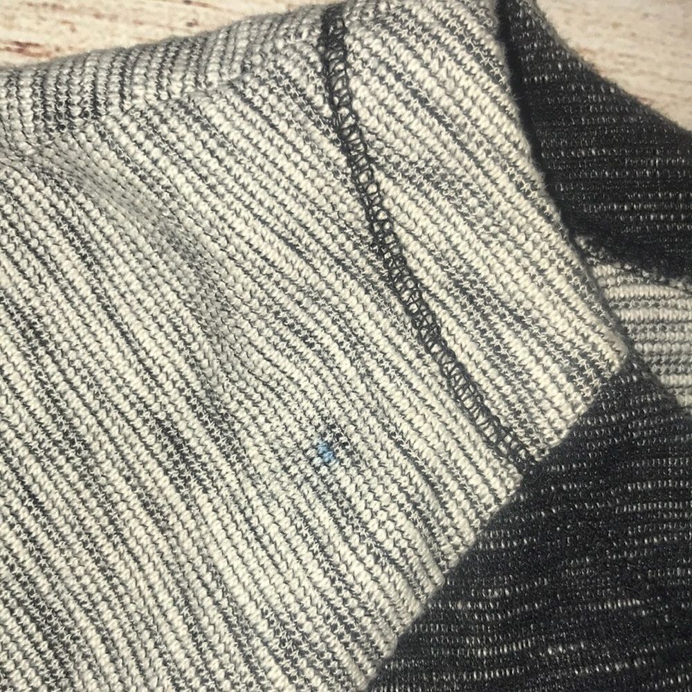 Lou & Grey Color-block Shift Dress - Picture 7 of 7